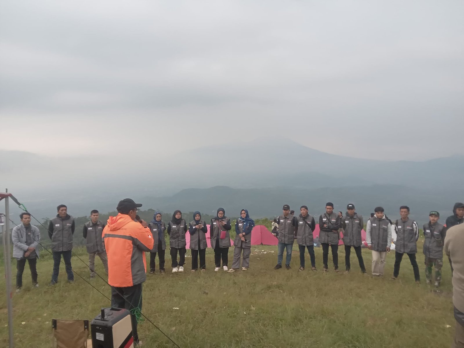 TINGKATKAN KAPASITAS, PMI DAN ISF GELAR LATIHAN GABUNGAN UNTUK RELAWAN SIBAT 1 440770503 823148919846948 3413949949487877983 n