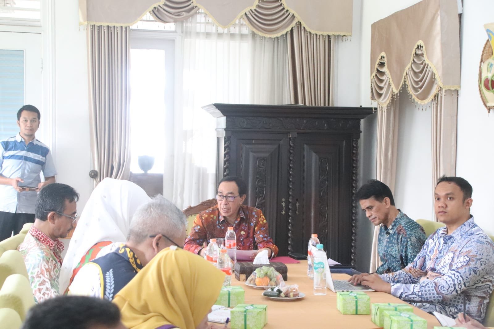 SEKDA PIMPIN RAPAT PERSIAPAN PENILAIAN PELAYANAN PUBLIK 1 440797486 821766083318565 2822769983618497121 n