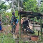 Satgas Yonif 310/KK Buatkan Kamar Mandi Sederhana Untuk Keluarga Lukas Kelaimi 2 WhatsApp Image 2024 06 08 at 07.47.41