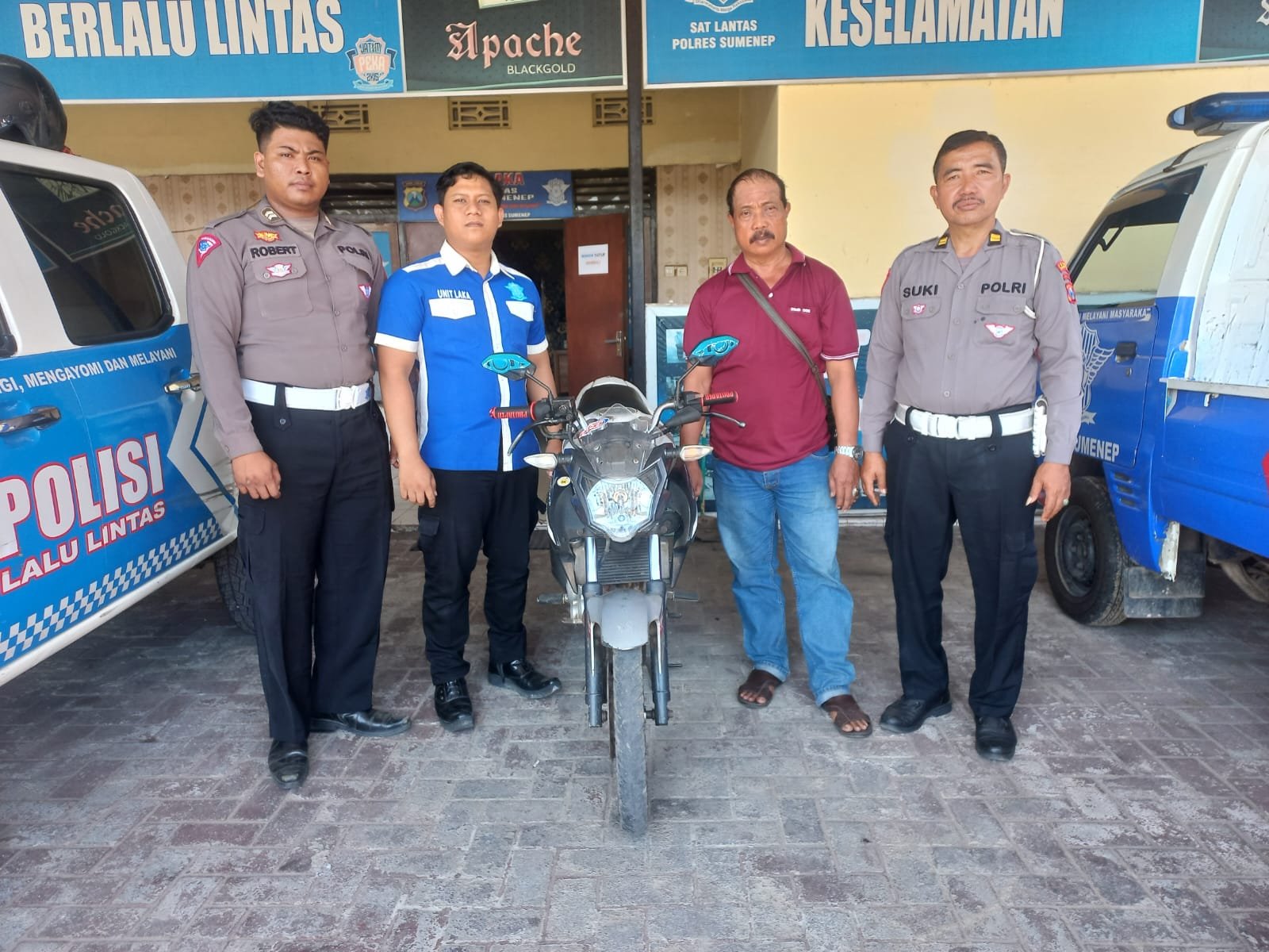 Unit Gakkum Polres Sumenep Berhasil Ungkap Kasus Tabrak Lari di Jalan Raya Gelugur, Korban Meninggal, Pelaku dan Sepeda Motor Langsung Diamankan 4 WhatsApp Image 2024 06 12 at 11.31.18