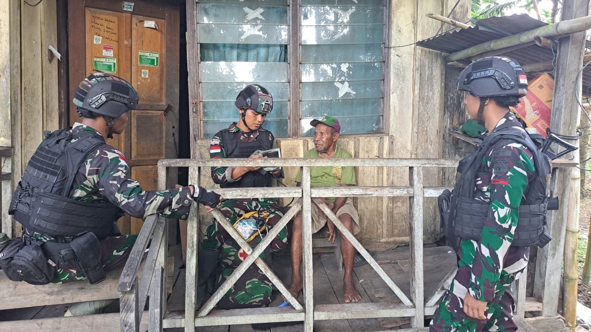 Program Pengobatan Gratis, Agenda Rutin Satgas Yonif 310/KK 8 WhatsApp Image 2024 06 16 at 07.57.10 1