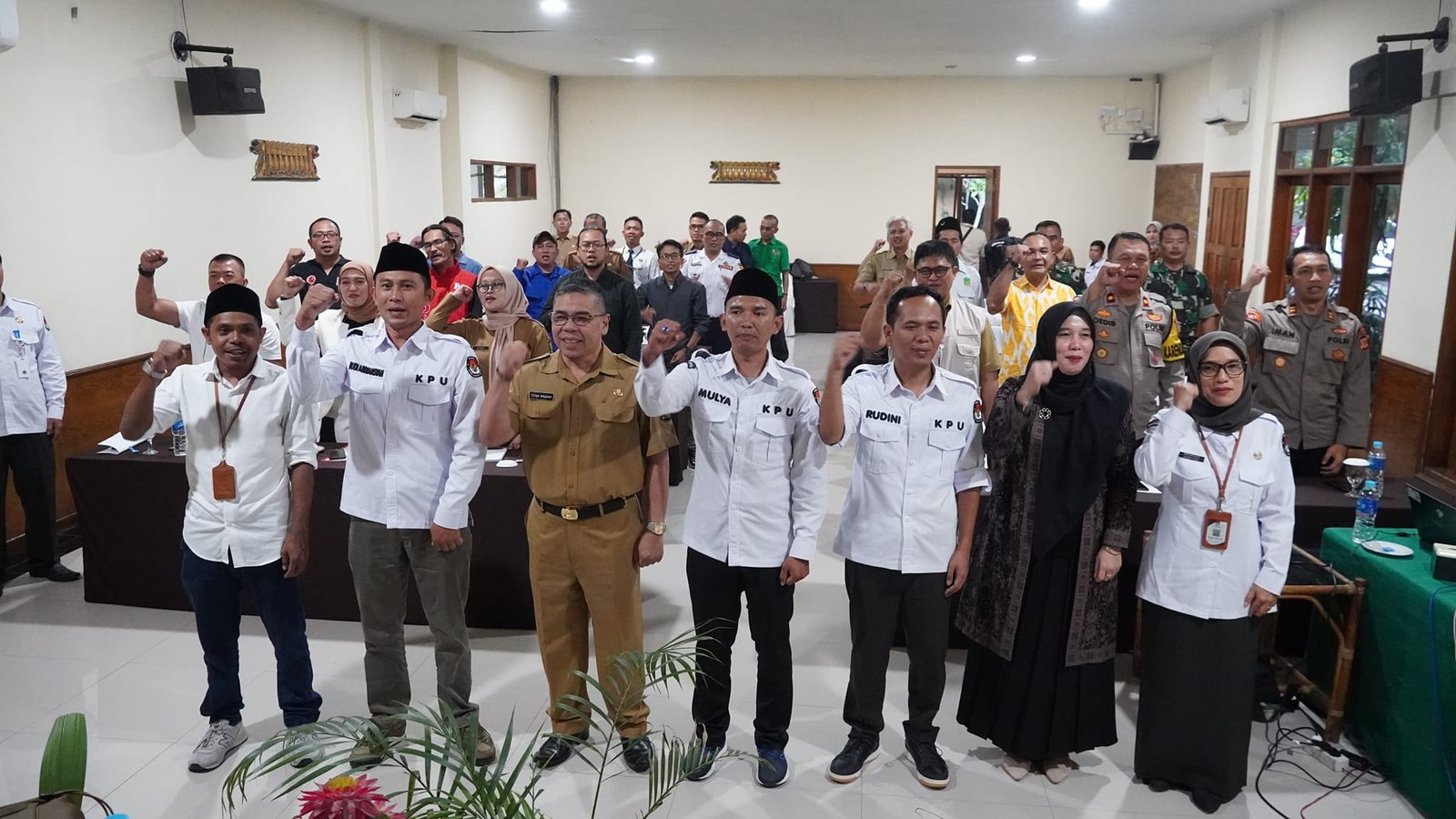 SOSIALISASI PELAKSANAAN TAHAPAN PILKADA SERENTAK, PLH SEKDA BEBERKAN PERAN DESK PILKADA 5 449600891 859532976208542 3215237617886742906 n