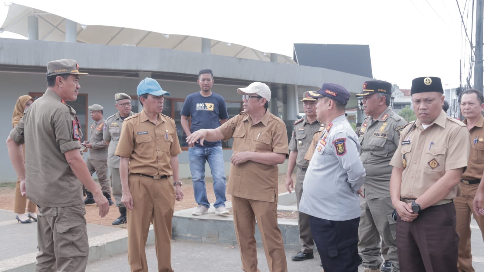 SEKDA ADE SEBUT ALUN ALUN GADOBANGKONG AKAN JADI IKON KABUPATEN SUKABUMI 1 455104615 885540540274452 7390613731564122810 n