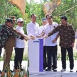 Panglima TNI Dampingi Presiden RI Groundbreaking dan Resmikan Infrastruktur di IKN 2 WhatsApp Image 2024 08 13 at 09.34.51