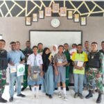 Satgas Yonif 310/KK Rekrut 13 Pemuda Sebagai "Agent Of Change" 3 WhatsApp Image 2024 09 04 at 07.46.32