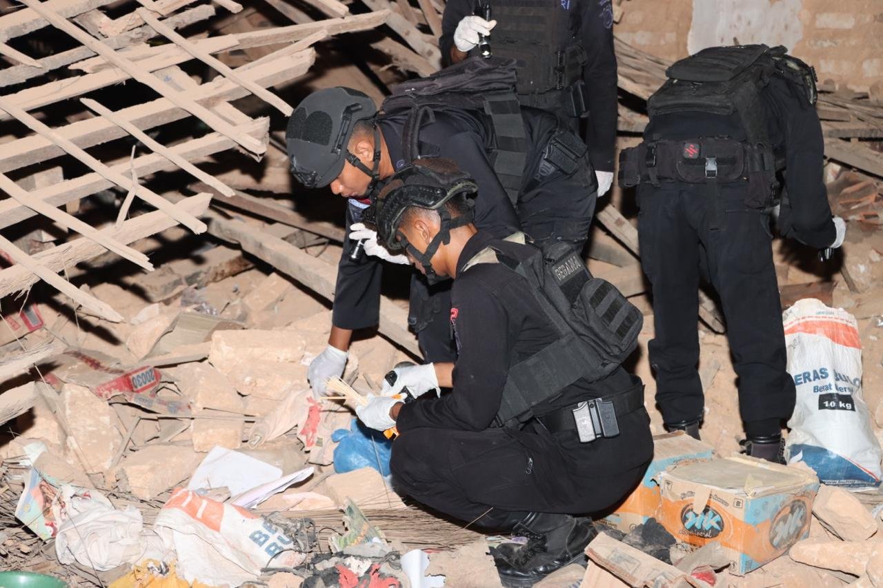 Ledakan Dirumah Warga Ganding Sumenep Diduga Kuat akibat Petasan 3 WhatsApp Image 2024 09 22 at 06.16.14