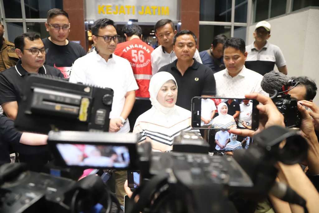 Kejaksaan Tinggi Jawa Timur Tangkap Terpidana Kasus Penganiayaan Hingga Tewas di Surabaya 1 download 8