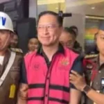 mantan menteri perdagan tom lembong ditahan kejagung terkait dugaan korupsi thumbnail 780