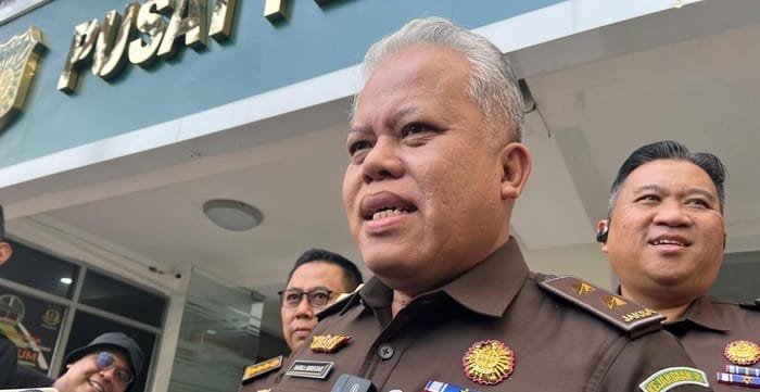 Kejagung Periksa Dua Mantan Pejabat Kementerian Perdagangan dalam Kasus Impor Gula 6 12