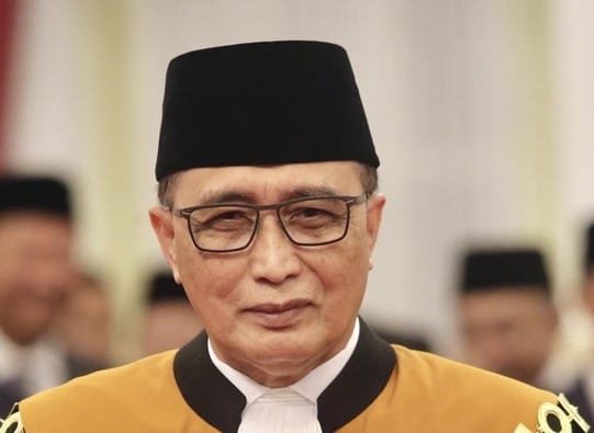Ketua MA Ingatkan Jajaran Peradilan untuk Jaga Integritas dan Pentingnya Rezeki Halal 1 momen prabowo ambil sumpah ketua ma sunarto 1 169