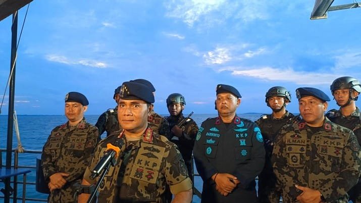 direktur jenderal pengawasan sumber daya kelautan dan perikanan psdkp kkp pung nugroho saat konferensi pers tindak lanjut pena 1 169