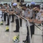 Kapolda Metro Jaya Resmi Lantik Direktur Narkoba Pengganti Kombes Donald Parlaungan 2 serah terima jabatan 10 kapolres dan pejabat utama di lingkungan polda metro 2 169