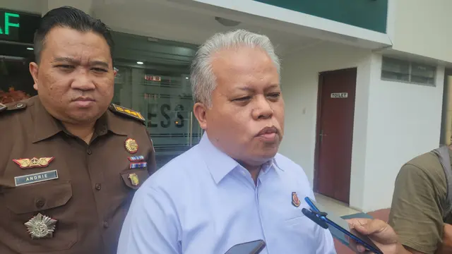 KEJAKSAAN AGUNG TANGKAP BURONAN KASUS KORUPSI IMPOR GULA KEMENDAG, KERUGIAN NEGARA CAPAI RP578 MILIAR 1 052703900 1718806011 20240619 150419