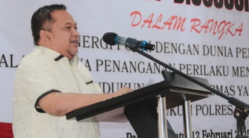 Ketua DPRD Kabupaten Sukabumi, Budi Azhar Mutawali, S.IP, Hadiri Focus Group Discussion (FGD) dalam Rangka Sinergitas Polri dan Dunia Pendidikan untuk Penanganan Perilaku Menyimpang Pelajar 7 IMG 20250213 WA0007 800x445 1