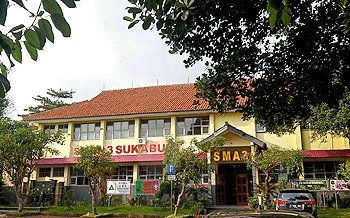 Warga Kota Sukabumi Minta Kejaksaan Ungkap Penggunaan Dana BOS SMAN 3 dan Dugaan Pungli 9 10e5b4fe a50e 4876 ac72 1b084224160b