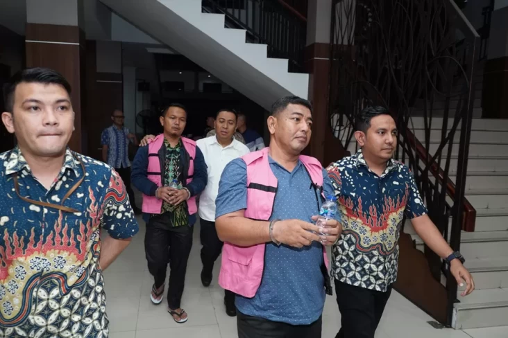 2 pejabat disdik sumut terjaring ott korupsi dana bos kejaksaan sita rp319 juta qye