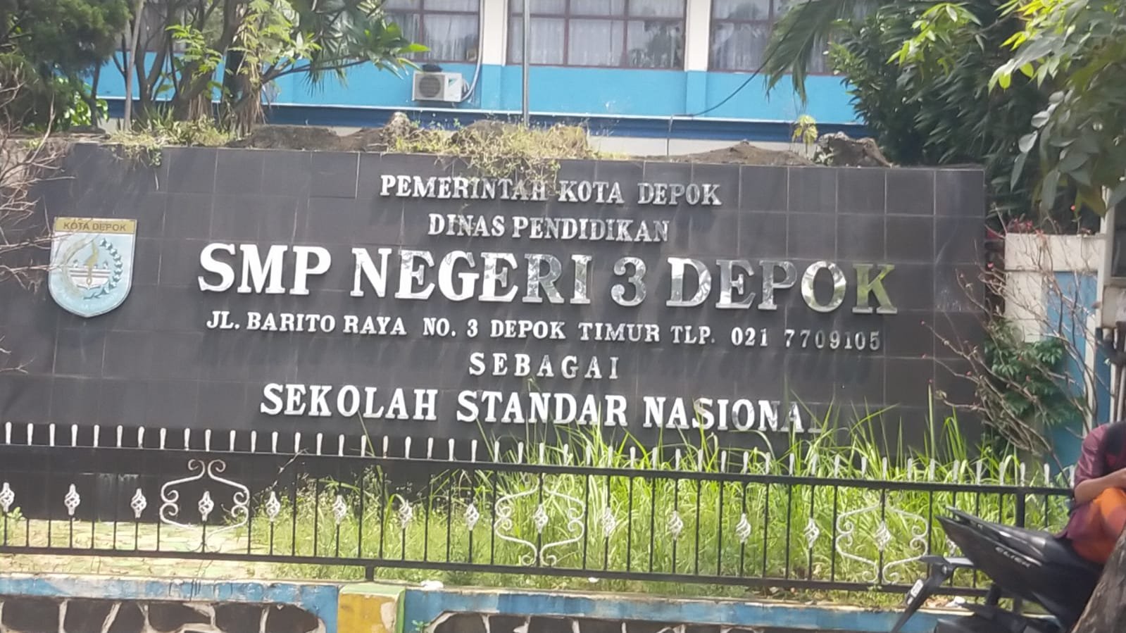 Kepala Sekolah SMPN 3 Kota Depok Diduga Terlibat Kasus Korupsi Dana BOS 4 WhatsApp Image 2025 03 08 at 09.42.55 dda39d5d