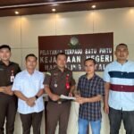 Kejari Madina Hentikan Perkara Penganiayaan Lewat Restorative Justice: Tersangka dan Korban Sepakat Berdamai 3 IMG 20250422 WA0217