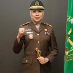 Ahelya Abustam Resmi Jabat Kajati Kalbar, Dua Kasus Korupsi Besar Menanti Tuntasan 2 IMG 20250423 WA0498 768x1152 1