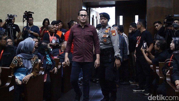 eks komisioner bawaslu agustiani advokat donny jadi saksi di sidang hasto 1745473750413 169
