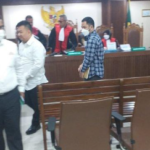 Jaksa Kejari Jakbar Didakwa Tilap Uang Korban Investasi Bodong Fahrenheit Rp 11,7 Miliar 3 Screenshot 2025 05 09 183054