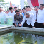 Menko Zulhas dan Mendes Yandri Canangkan Desa Ekspor di Pandeglang: Dorong Ikan Mas Koki Tembus Pasar Internasional 3 Screenshot 2025 05 10 005258