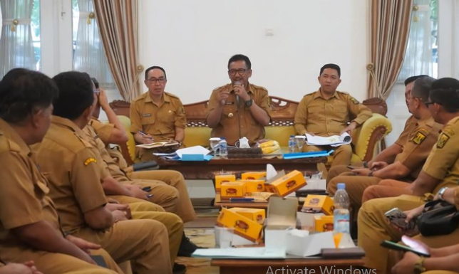 Bupati Sukabumi Asep Japar Dorong Generasi Qurani Lewat Beasiswa Hafidz Al-Qur’an 2025 1 Screenshot 2025 05 15 093109