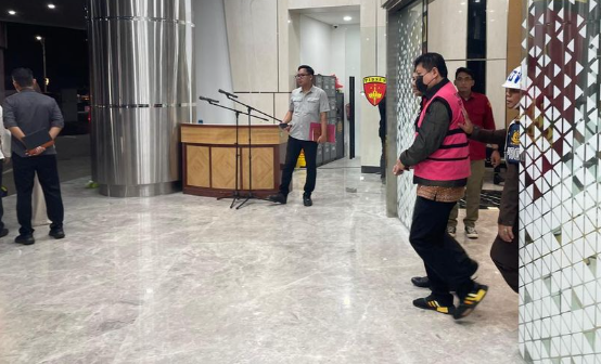 Bos Bank DKI dan Bank BJB Resmi Tersangka Korupsi Kredit ke Sritex, Ini Peran dan Pasal yang Dilanggar 1 Screenshot 2025 05 26 080957