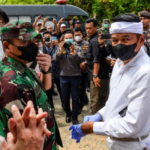 Diteror Ular King Kobra, Dedi Mulyadi Beri Peringatan Tegas: “Jangan Sampai Ketiga, Nanti Ketangkep!” 2 Screenshot 2025 05 29 111043