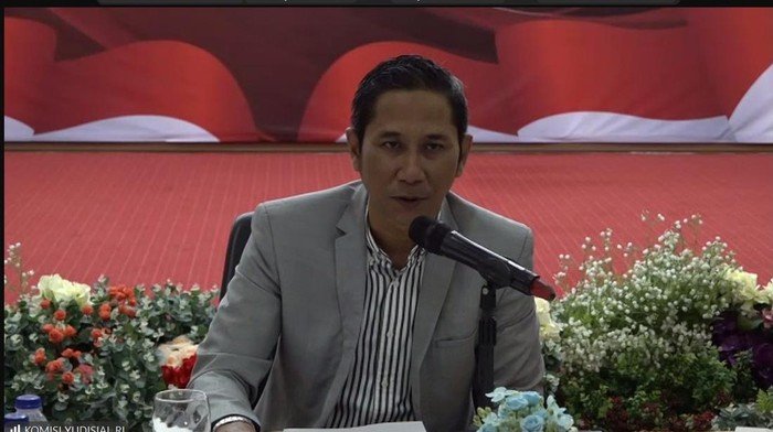 juru bicara komisi yudisial mukti fajar nur dewata 1747727926012 169