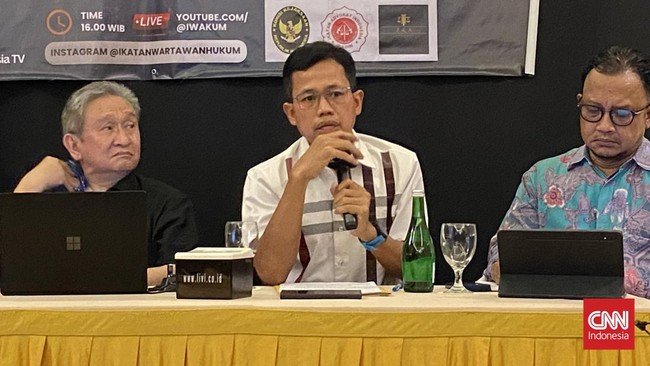 Ketua Komjak Tegas: Produk Jurnalistik Tak Bisa Dikenakan Obstruction of Justice 4 ketua komisi kejaksaan ri produk jurnalistik tak bisa jadi delik obstruction of justice 1746251982779 169