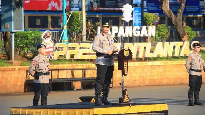 Polda Metro Jaya Tegaskan Samapta sebagai Tulang Punggung Pengamanan: Harus Siap Kapan Saja 1 wakapolda metro jaya brigjen djati wiyoto abadhy mengatakan samapta adalah tulang punggung pengamanan yang harus siap kapan pu 1746531027195 169