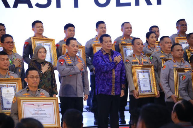 Divisi Humas Polri Raih Predikat Wilayah Bebas dari Korupsi, Menpan RB Apresiasi Capaian 2 Screenshot 2025 06 21 073330