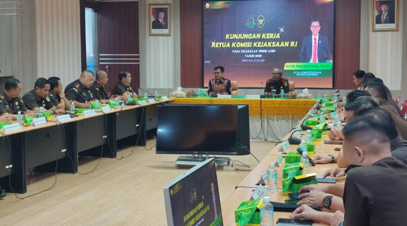 Ketua Komjak Ingatkan Jaksa di Aceh: Jangan Sia-siakan Kepercayaan Presiden dan Masyarakat 1 Screenshot 2025 06 26 090518