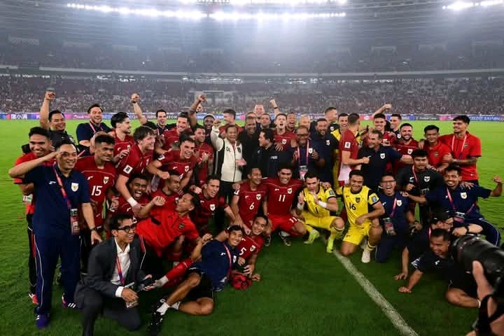 Presiden Prabowo Turun ke Lapangan, Ucapkan Selamat kepada Timnas Usai Kalahkan China 1-0 1 WhatsApp Image 2025 06 06 at 13.37.35 f285266a