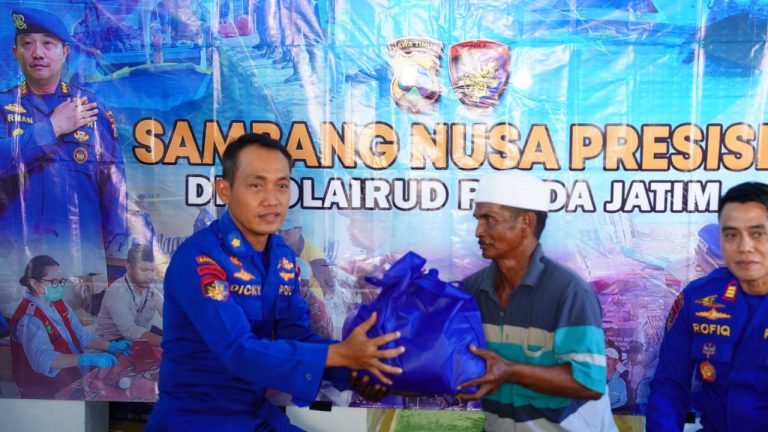 Sambang Nusa Presisi DITPOL AIRUD POLDA JATIM Bersama Nelayan Pesisir Desa Essang 7 WhatsApp Image 2025 06 13 at 05.26.55 4979b18e