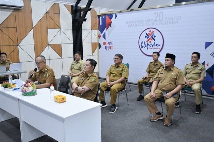Tiga Calon Kepala Dinas Dukcapil Kota Sukabumi Jalani Wawancara Bersama Tim Dirjen Kemendagri 1 WhatsApp Image 2025 06 16 at 23.28.52 29e91d84