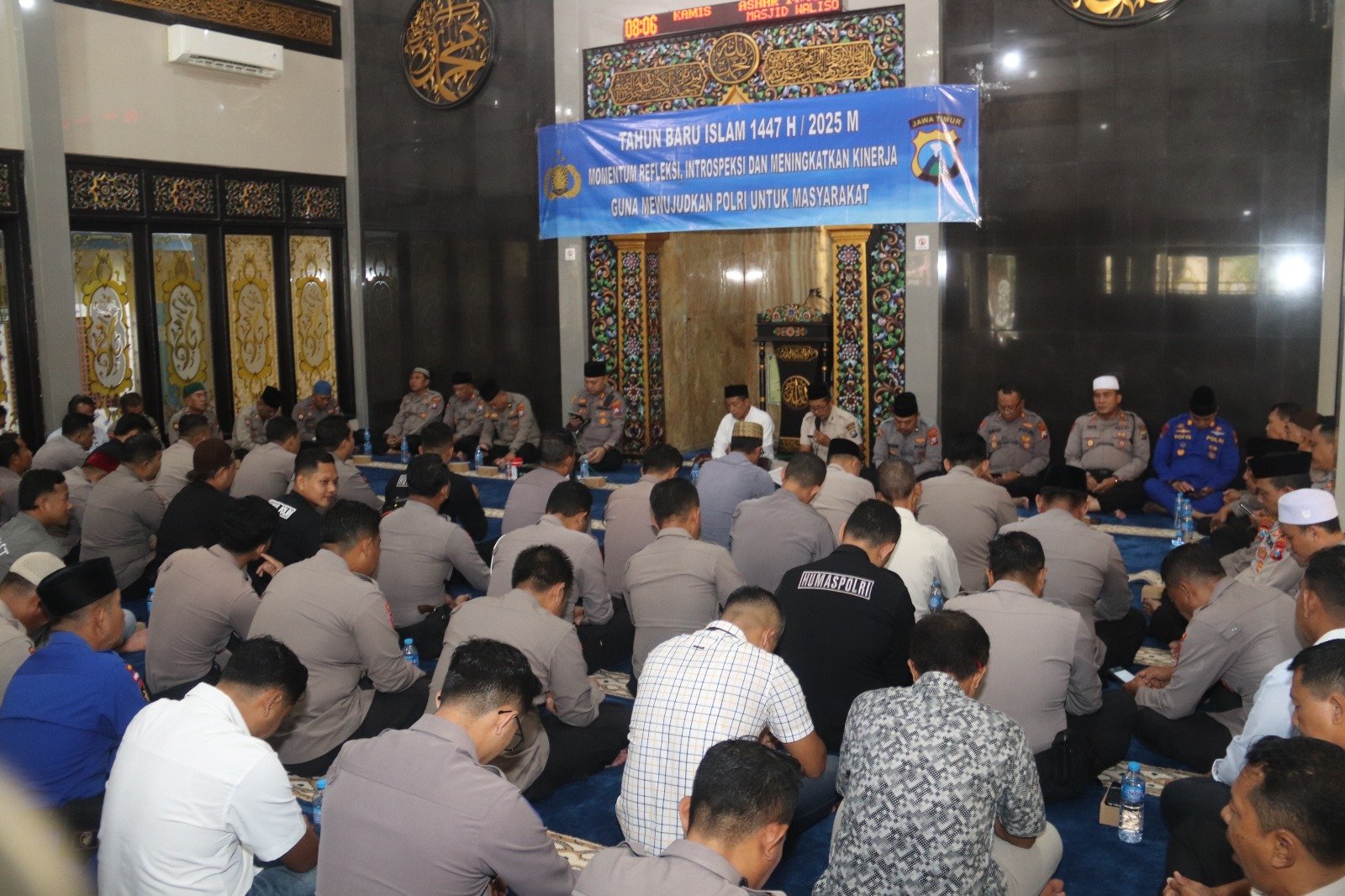 Sebagai Momentum Refleksi dan Peningkatan Kinerja Menuju Polri yang Lebih Humanis Polres Sumenep Peringati Tahun Baru Islam 1 Muharram 1447 H. 2 WhatsApp Image 2025 06 26 at 19.03.14 1d3b560b