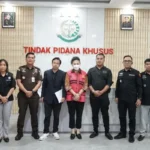 Eks Direktur Umum TVRI 2020–2023 Ditahan Kejati Kepri Terkait Dugaan Korupsi Proyek Studio Senilai Rp10 Miliar 2 direktur umum tvri 2020 2023 ditahan kejati kepri