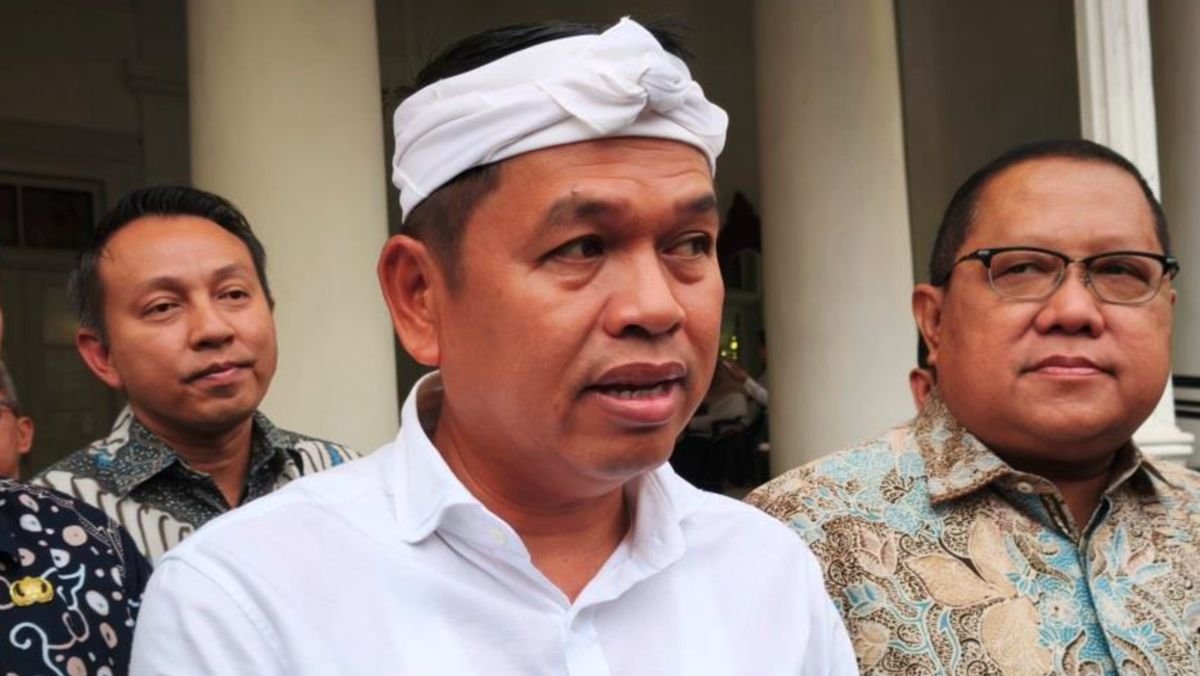 Tragedi Tambang Longsor di Cirebon: Dedi Mulyadi Ungkap Fakta Mencengangkan dan Cabut Izin Tiga Yayasan 6 gubernur jabar dedi mulyadi 1748486246950 169