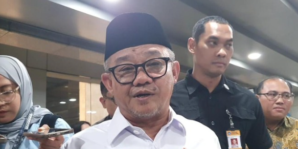 Mendikdasmen Umumkan MPLS 2025 Diperpanjang Jadi 5 Hari, Tegaskan Bebas Perpeloncoan 7 Screenshot 2025 07 08 210025