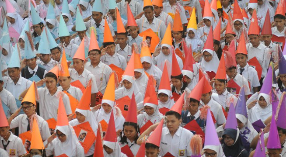 Kebijakan 1 Kelas 50 Siswa di Jabar Picu Kritik: DPRD dan Pakar Pendidikan Soroti Risiko Ketimpangan dan Beban Guru 3 Screenshot 2025 07 09 175413