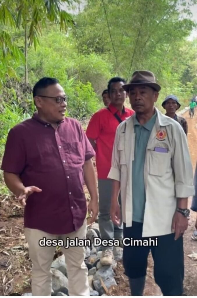Anggota DPRD Jabar Tinjau Program Padat Karya di Sukabumi, Dorong Kesejahteraan Lewat Gotong Royong 2 WhatsApp Image 2025 07 03 at 11.48.24 0db50137