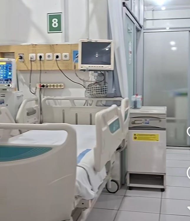 GICU RSUD Syamsudin SH: Merawat Kehidupan, Menjaga Harapan Sepenuh Hati 7 WhatsApp Image 2025 07 03 at 12.11.32 1f1208e2