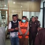 Kadis DLH Sukabumi Terlibat Korupsi Anggaran Persampahan, Diduga Gunakan Dana untuk Kepentingan Pribadi 4 WhatsApp Image 2025 07 14 at 20.13.23 f5209271
