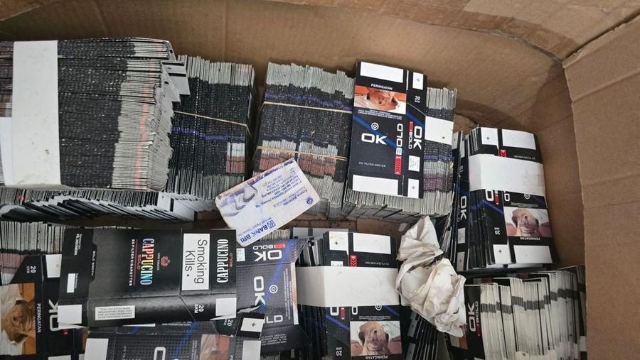 Bea Cukai Gagalkan Penyelundupan 1,2 Juta Batang Rokok Ilegal via Bus AKAP dan Mobil Pribadi 1 rokok ilegal 1741045844175 169