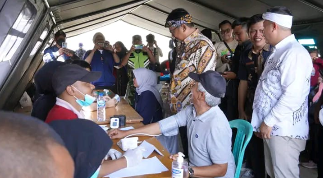 Milangkala ke-102 Desa Sukakersa, Bupati Sukabumi Ajak Warga Perkuat Kolaborasi untuk Pembangunan Berkelanjutan 10 Screenshot 2025 08 09 073131
