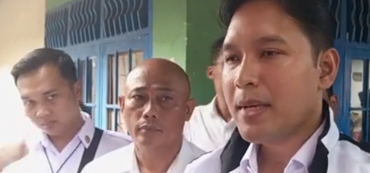 Bupati Cianjur Jenguk Nabila, Remaja Penderita Kanker Ganas: Pemkab Tanggung Biaya Pengobatan ke RSHS Bandung 4 Screenshot 2025 08 28 090228