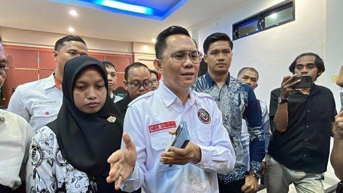 Andri Darmawan, Advokat Asal Sultra yang Menang di MK Soal Larangan Rangkap Jabatan Pimpinan Advokat 1 Supriyani dan pengacaranya Andri Darmawan