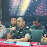 Viral! Anggota TNI Dipiting Brimob karena Disangka Pendemo, Ternyata Hanya Sedang Cari Makan 2 Screenshot 2025 09 06 075729